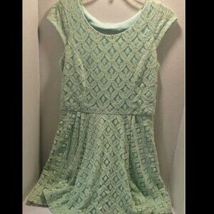 A. Byer Women's Mint Green Lace Dress Size 5